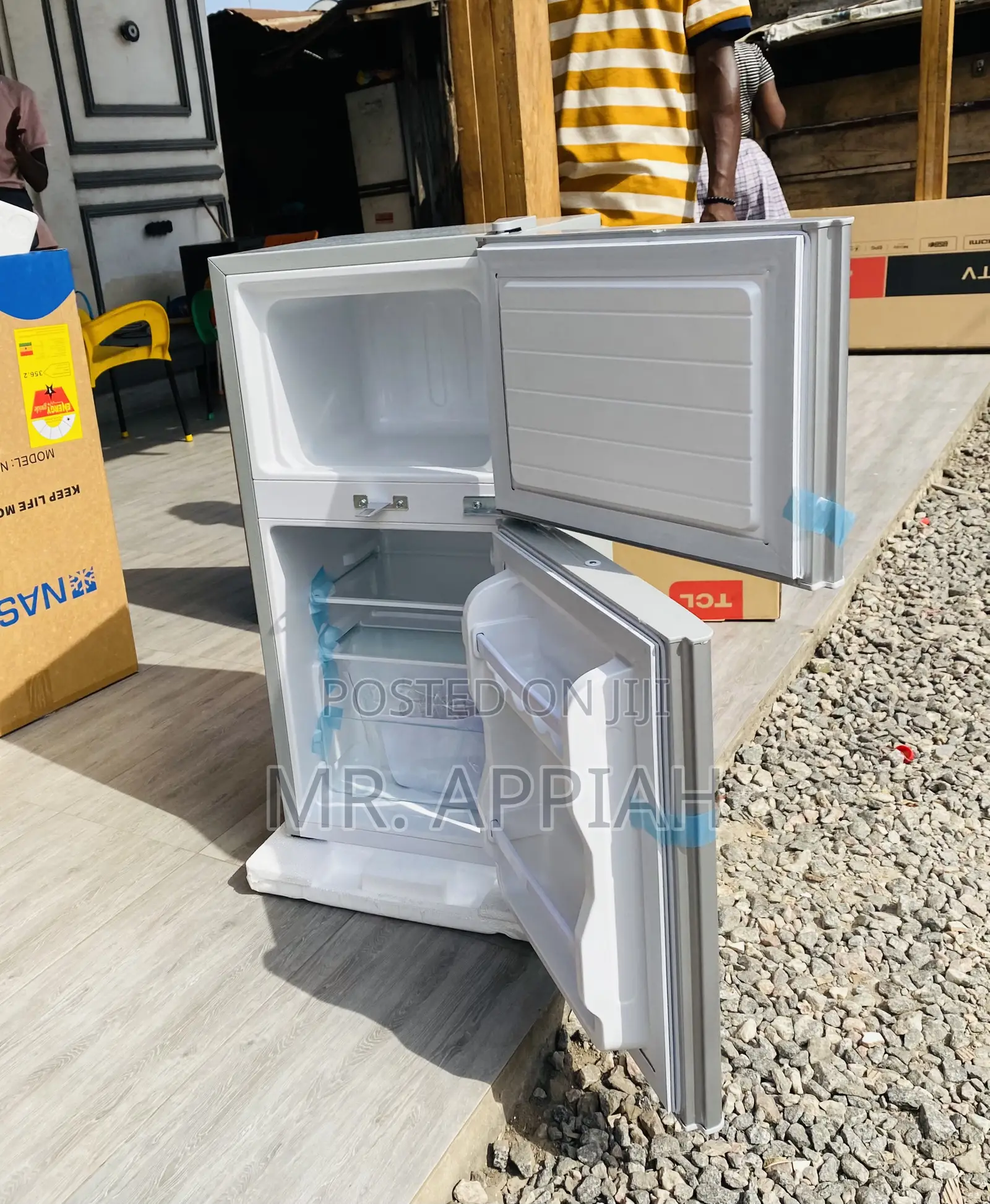 Super Cooling Nasco Double Door Electric Table Top Fridge