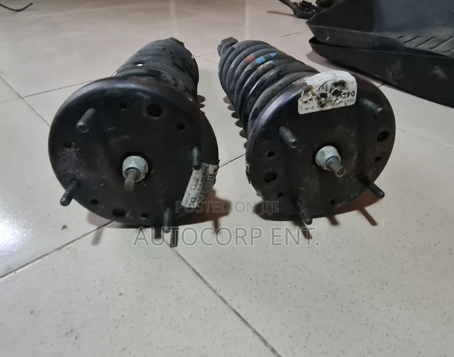 2011 - 2015 Jaguar XF Front Shocks