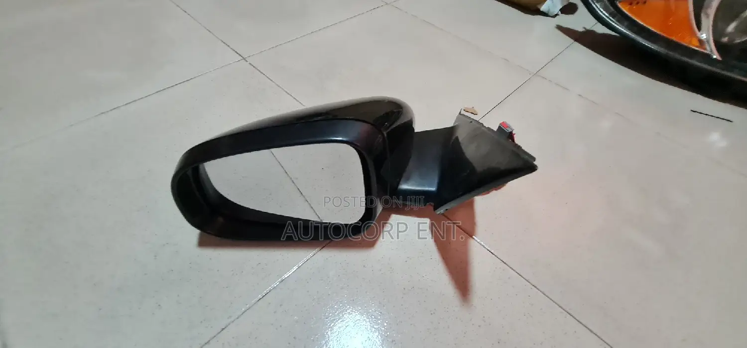2012 - 2015 Jaguar XF Side Mirror