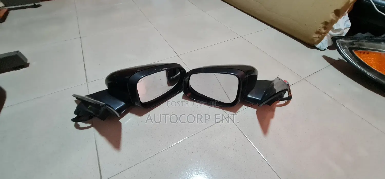 2012 - 2015 Jaguar XF Side Mirror