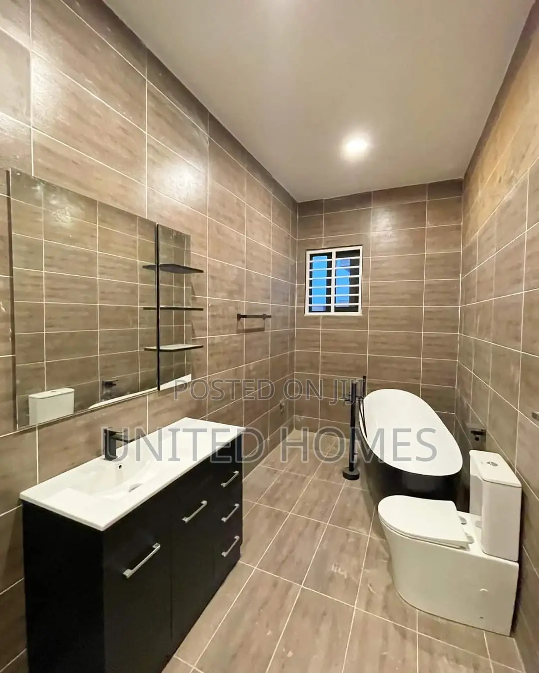 4bdrm House in Oyarifa for sale