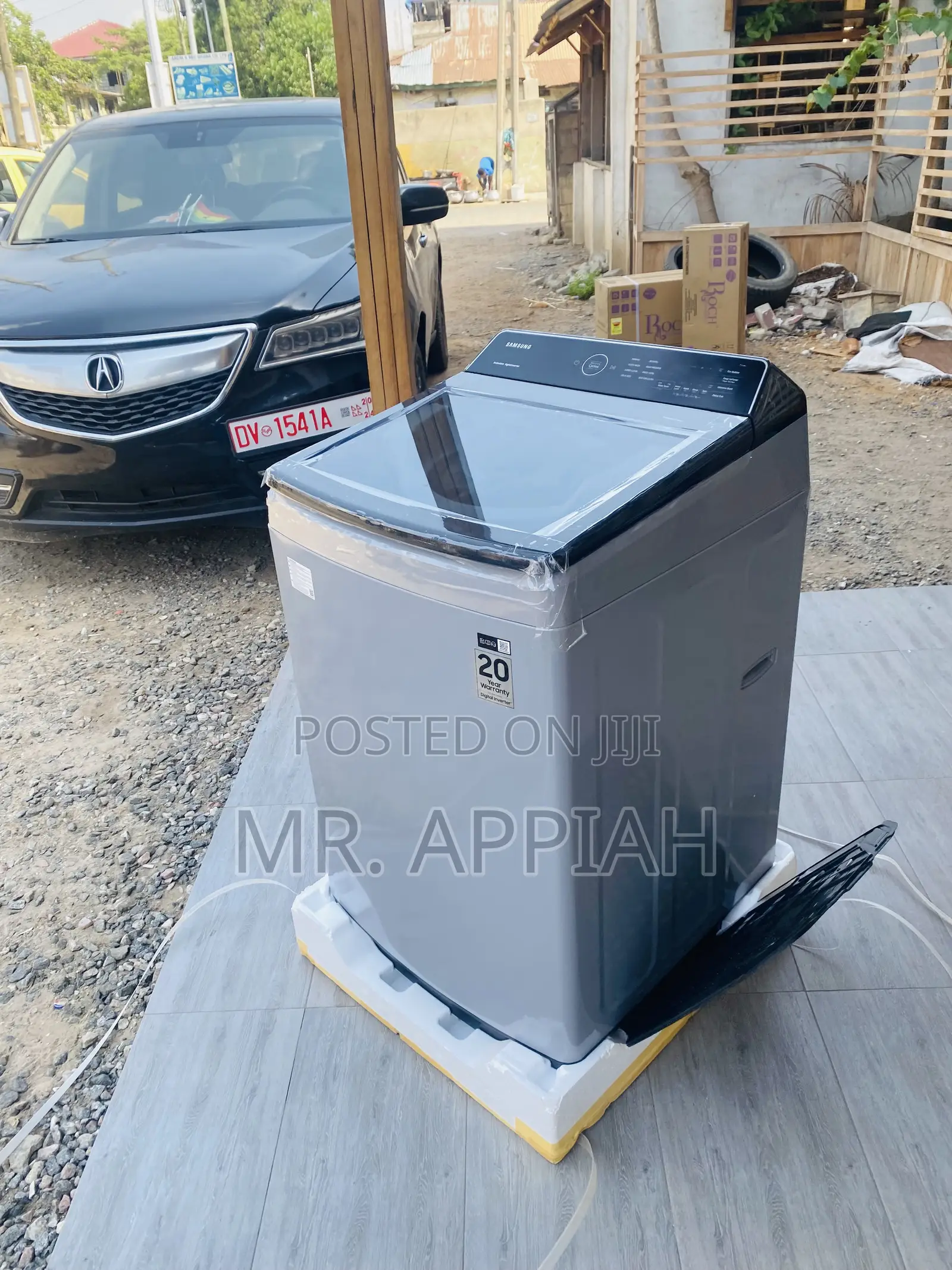 Well Design Samsung 13kg WA13CG5441BYN Washing Machine.