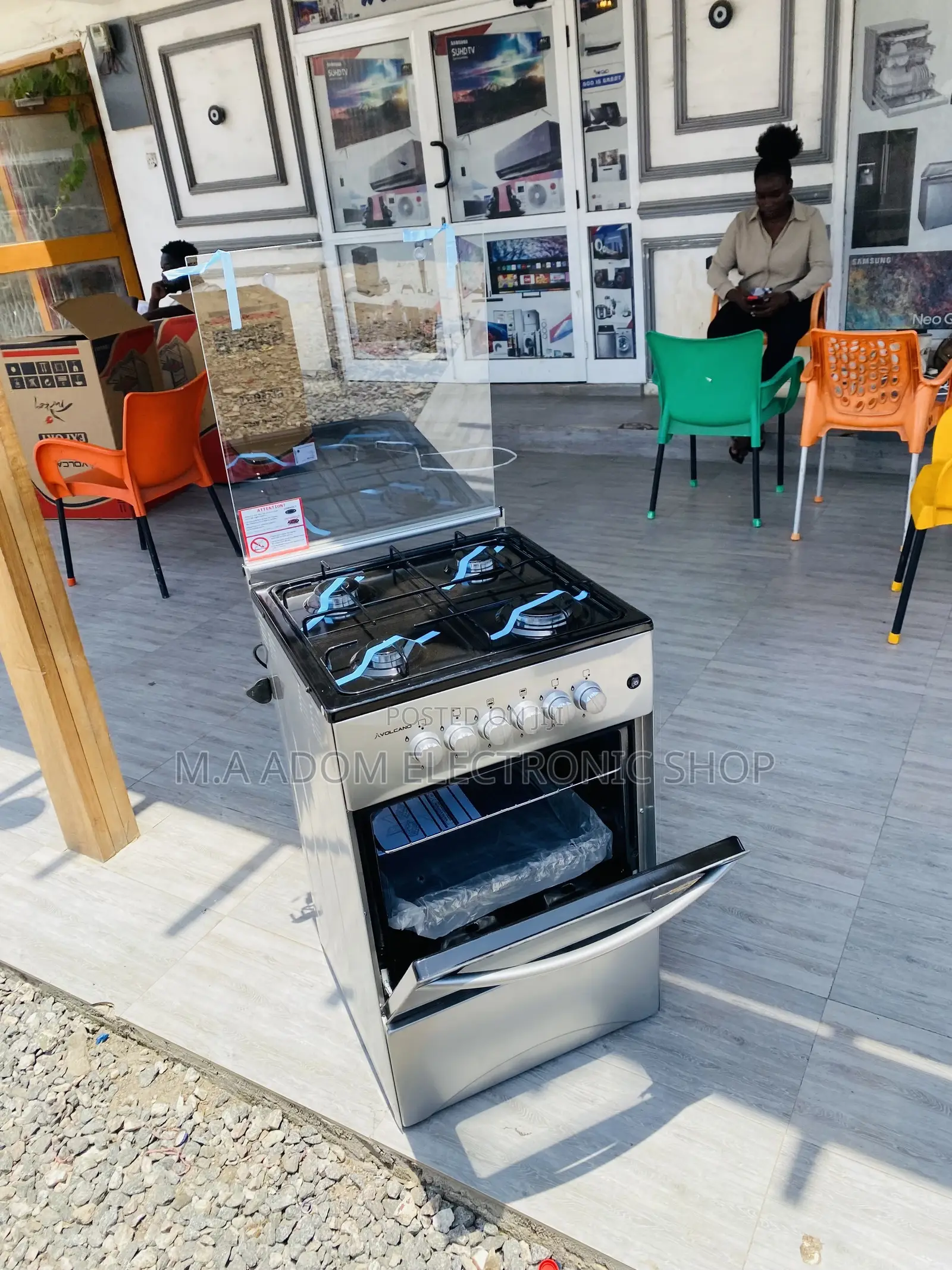 Affordable Oven and Grill Volcano 50x50 4 Gas Burner.