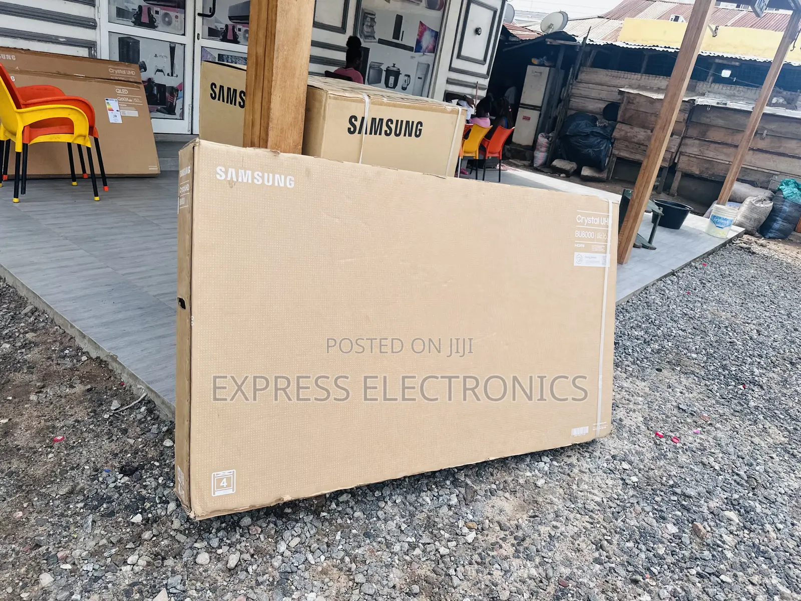 Nice Package UHD Smart Glossy Screen 65”Cu7000