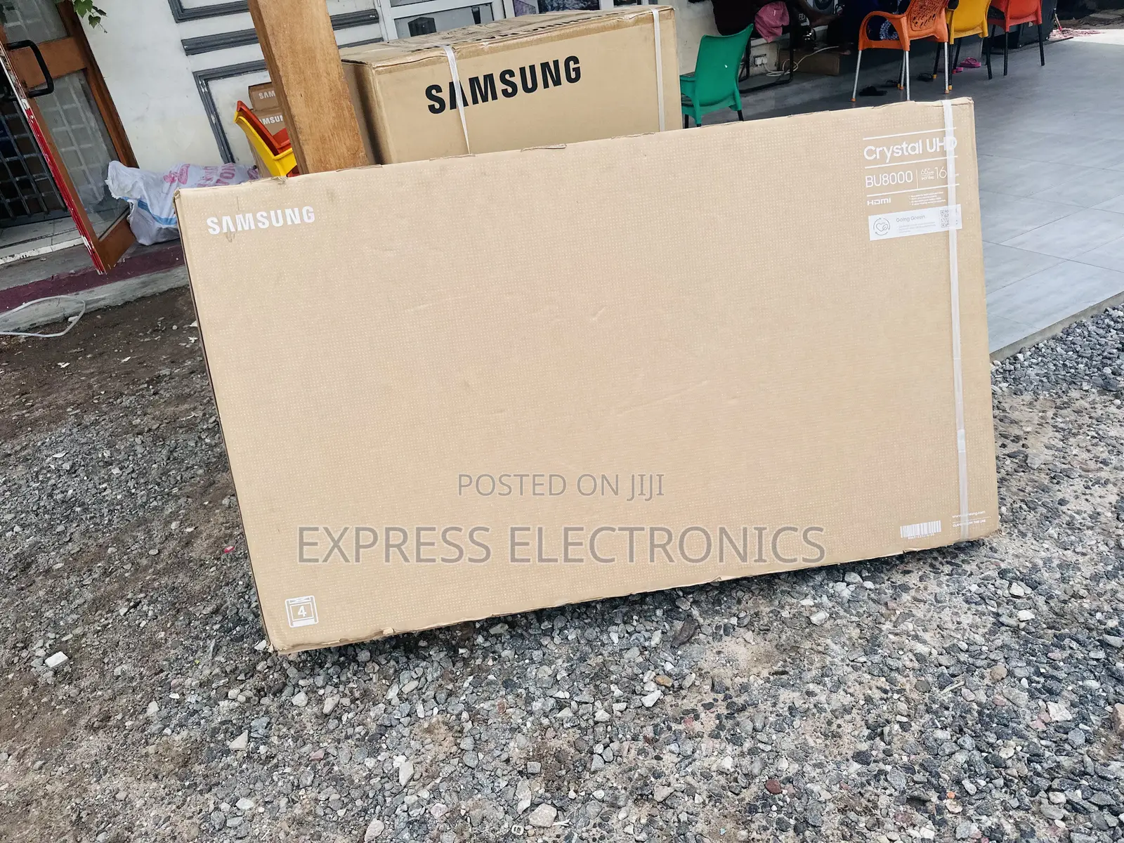 Mesmeric New Slim Black Samsung UHD Smart 65cu800