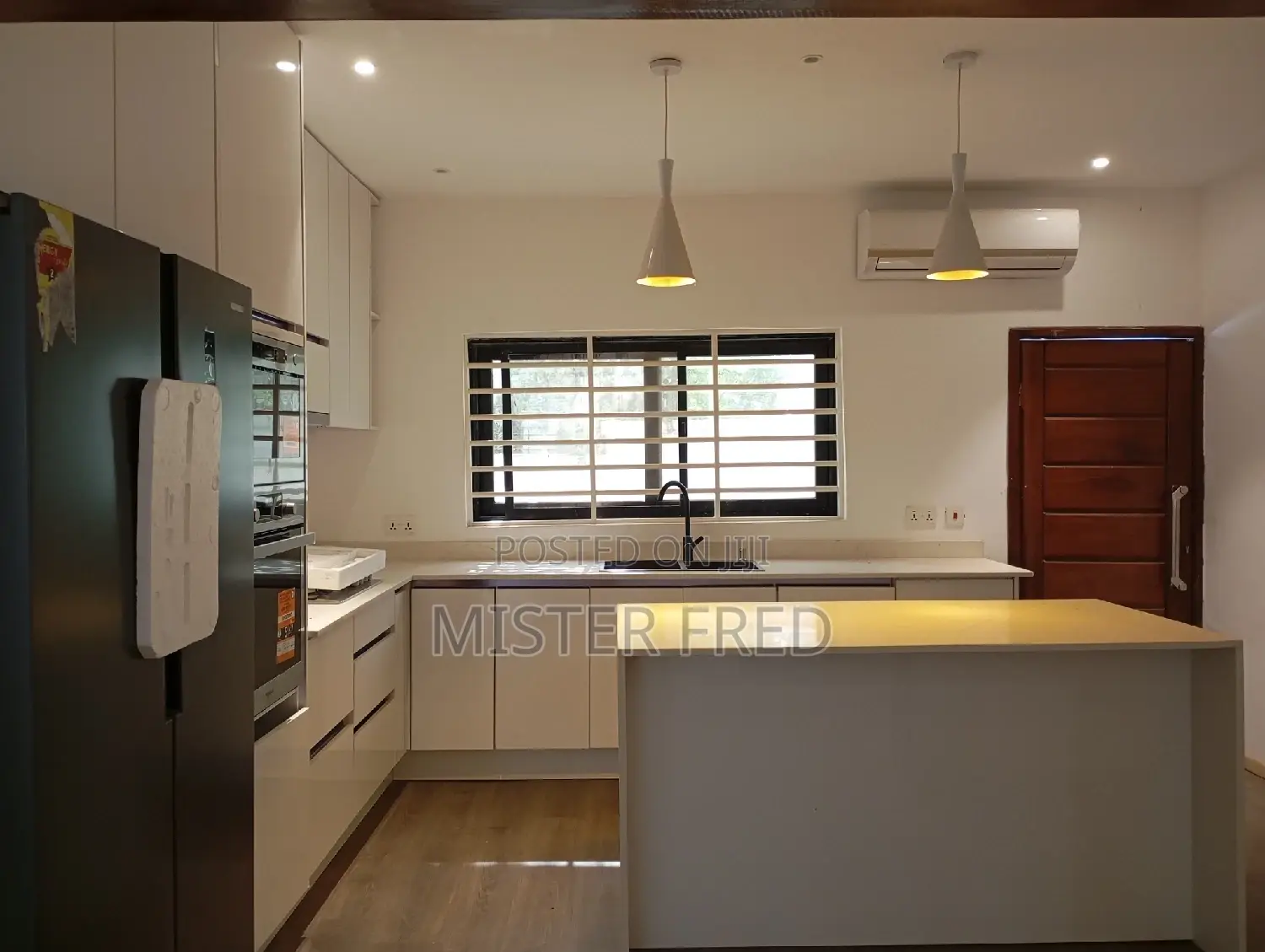 5bdrm House in Adanseman New, Weija for sale