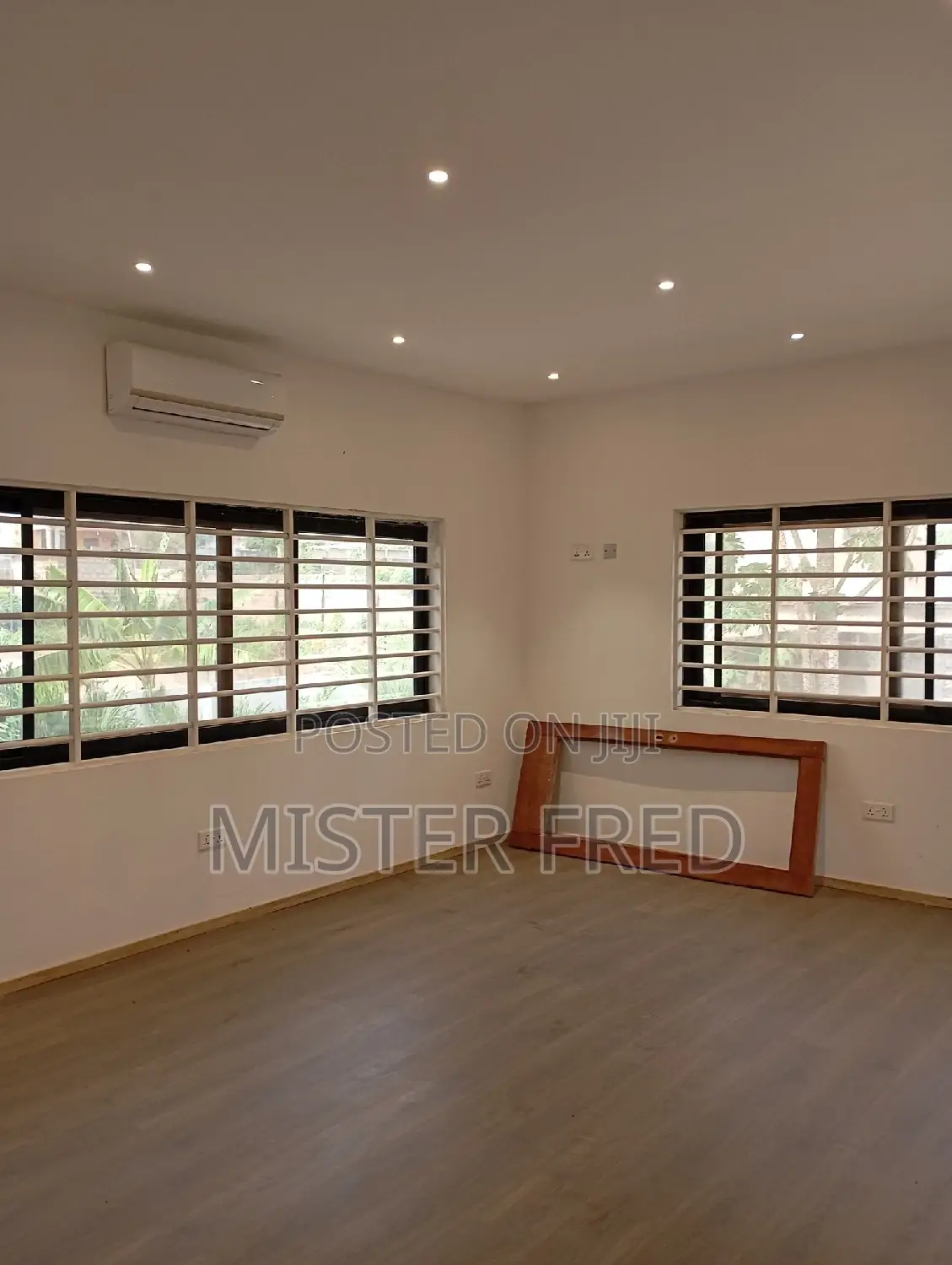 5bdrm House in Adanseman New, Weija for sale