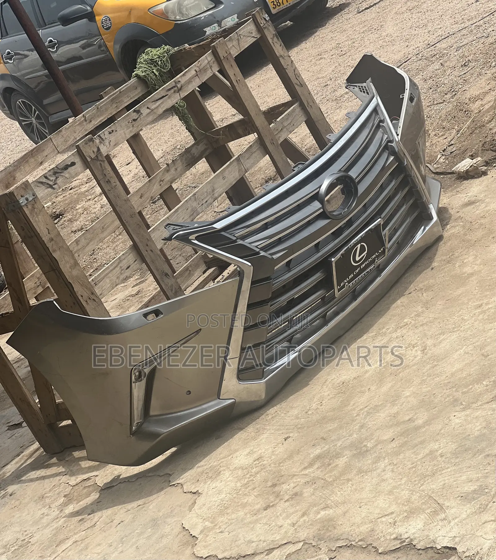 Lexus LX 570 Front Bumper Complete
