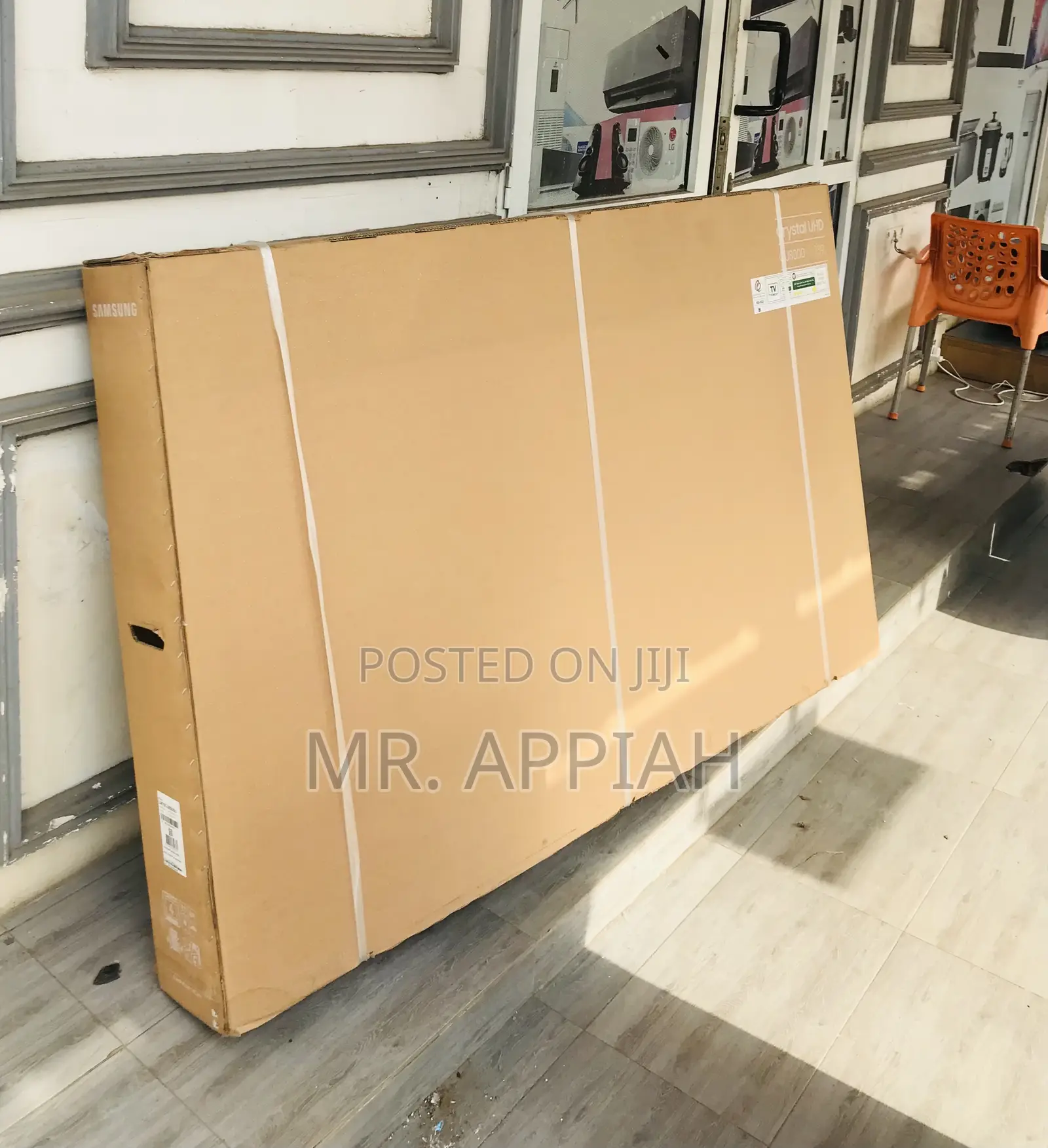 Lovely Design Samsung(Ue75cu8000)75” Crystal Uhd Smart Tv.