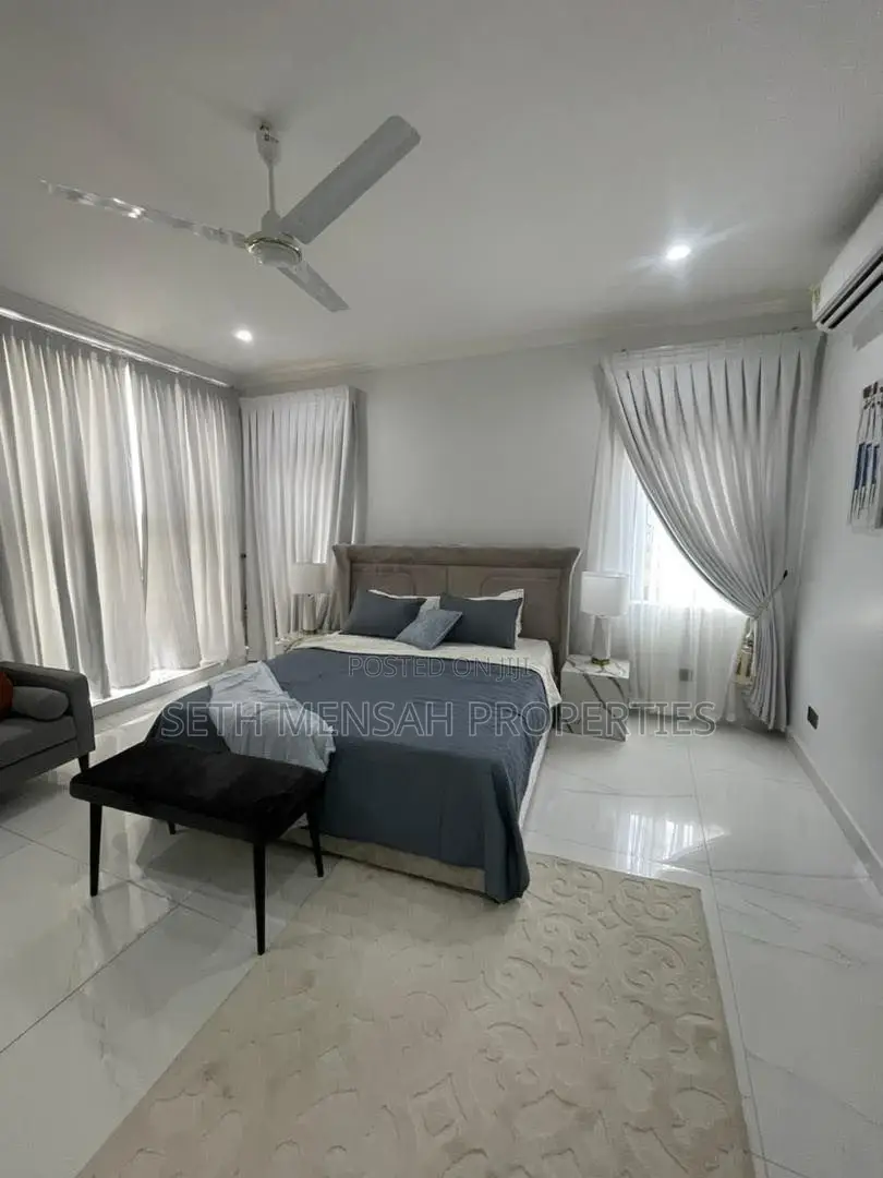 4bdrm House in Skm, Spintex for sale