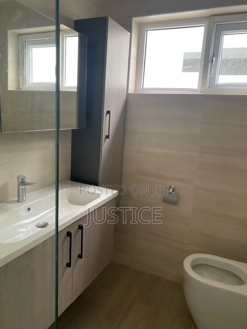 3bdrm Duplex in Oyarifa for sale