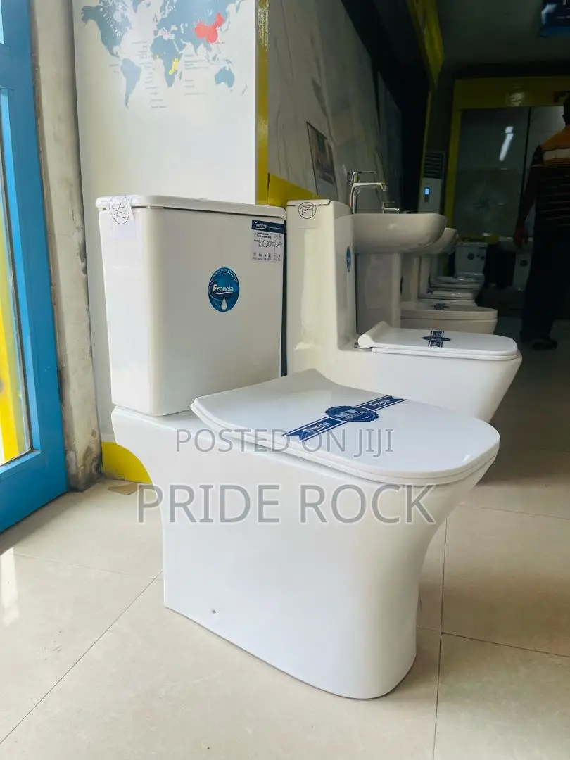 Small Tank Press Top Wc, Water Closet