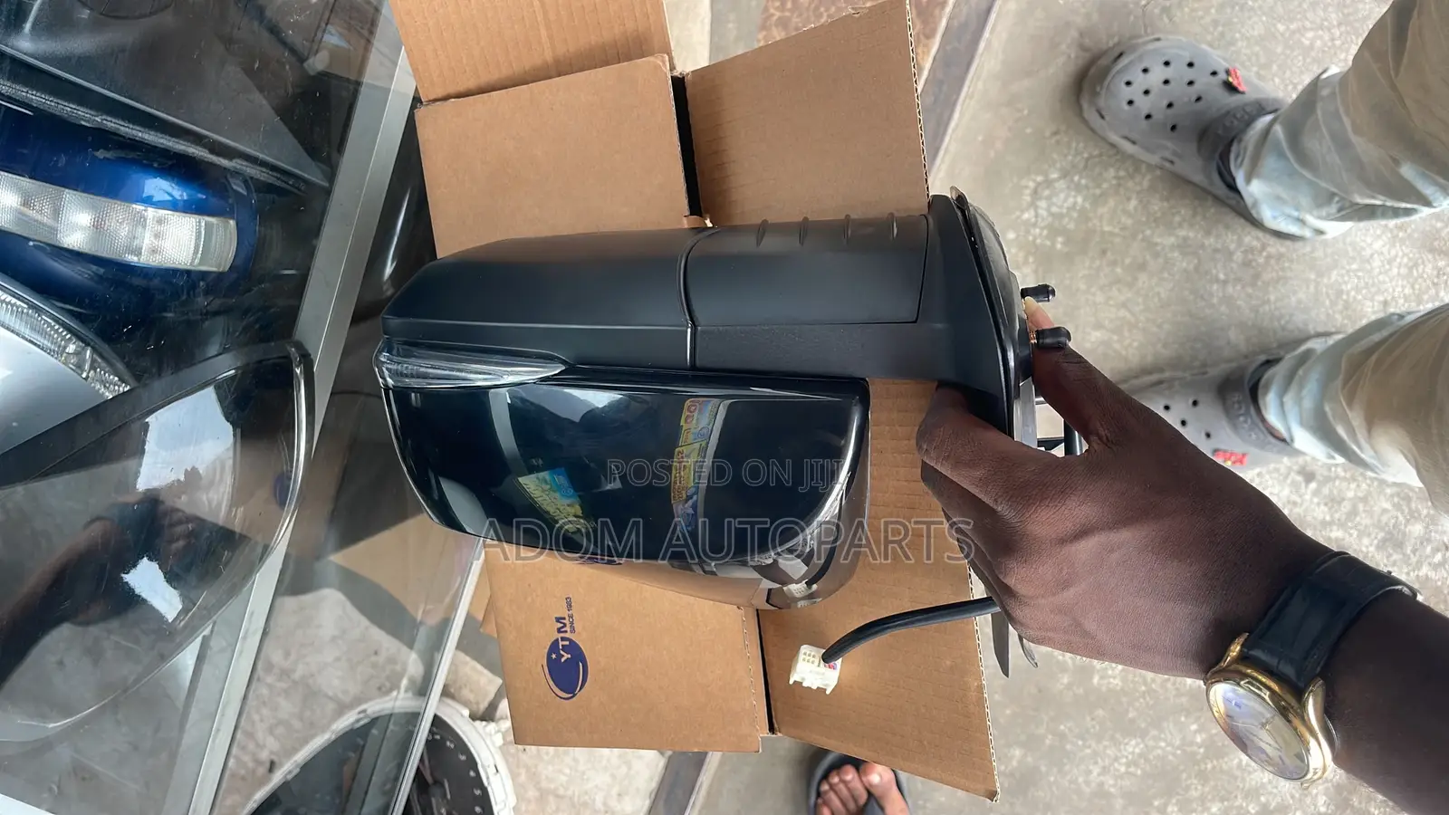 Toyota Tacoma Side Mirror With Light Pair 2014-2021