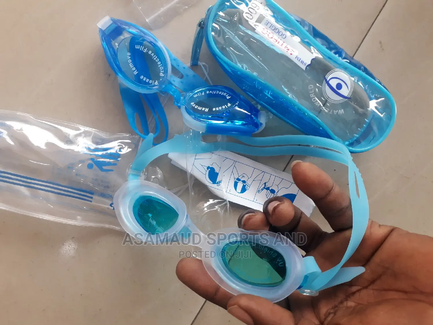 Original Swimming Goggles At Cool Price