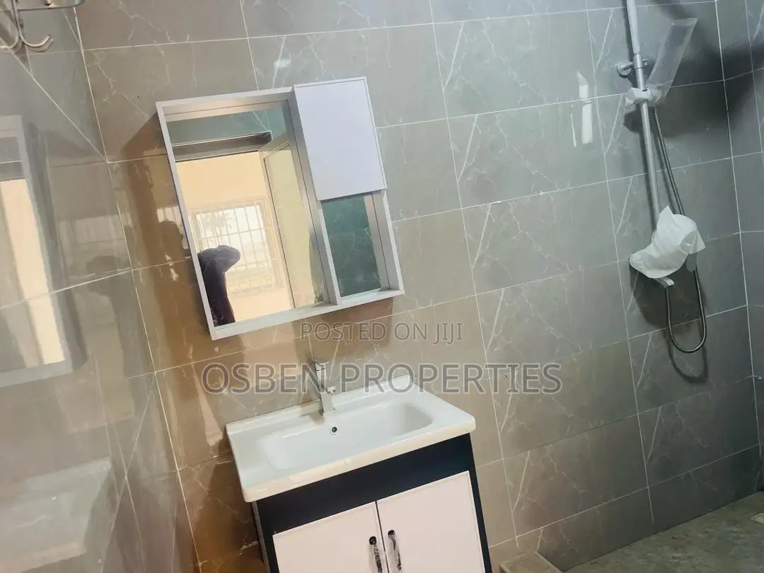 3bdrm Apartment in Pleasant Properties, Spintex for sale
