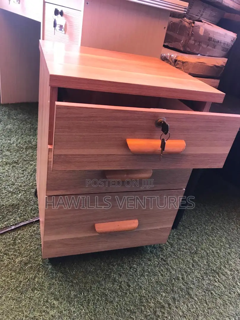 Side Drawer