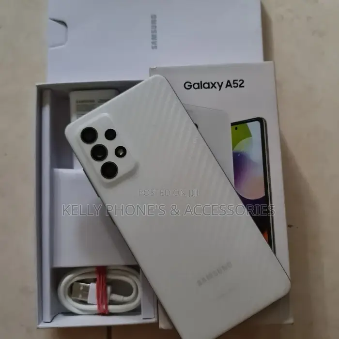 New Samsung Galaxy A52 128 GB White