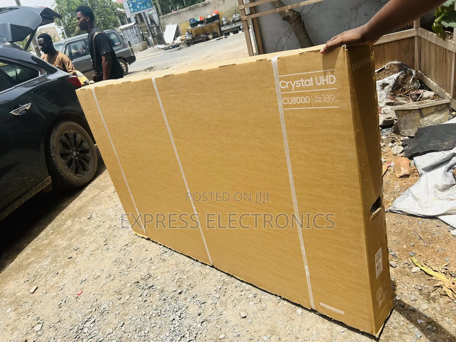 Vivid View UHD Smart Samsung LED 75”Cu8000 Tv