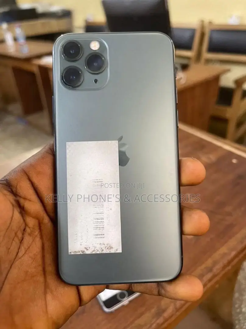 New Apple iPhone 15 Pro Max 256 GB Black