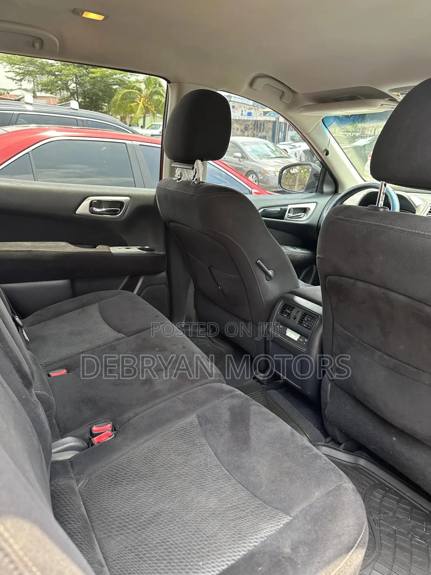 Nissan Pathfinder 2014 Silver