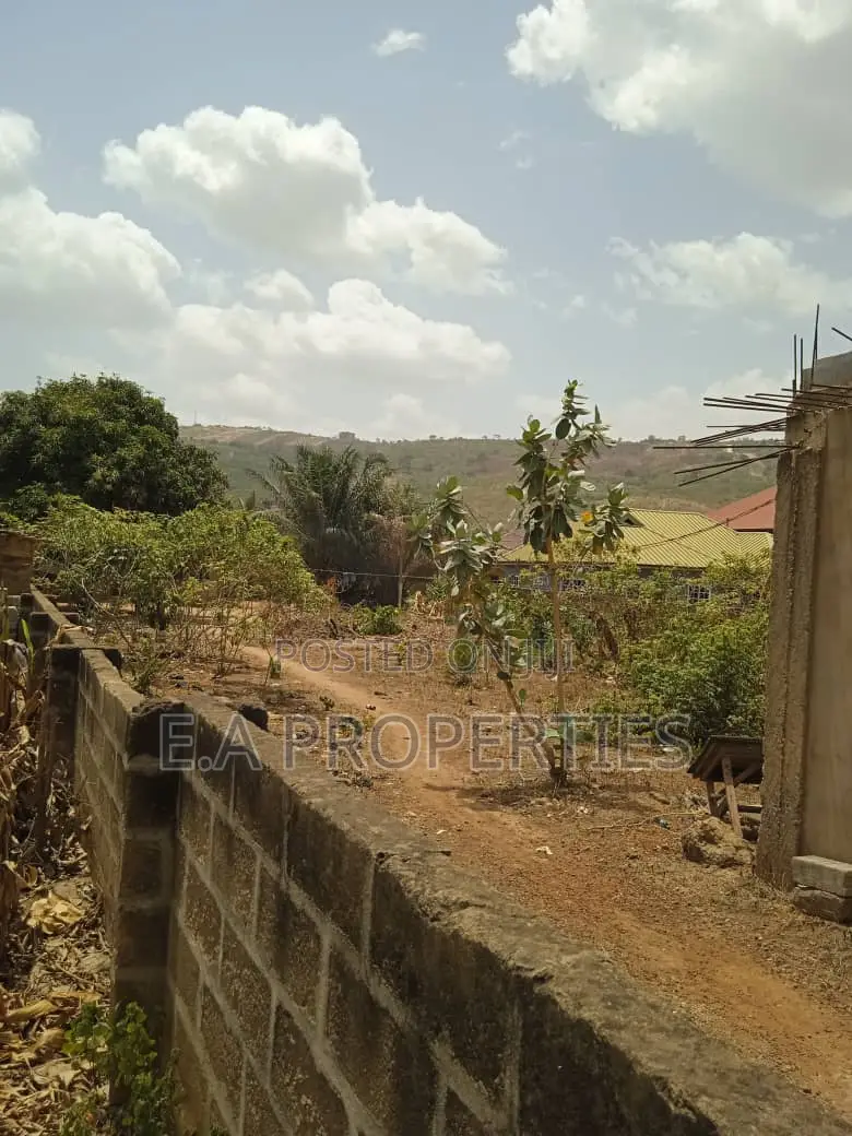 Oyarifa Land Title