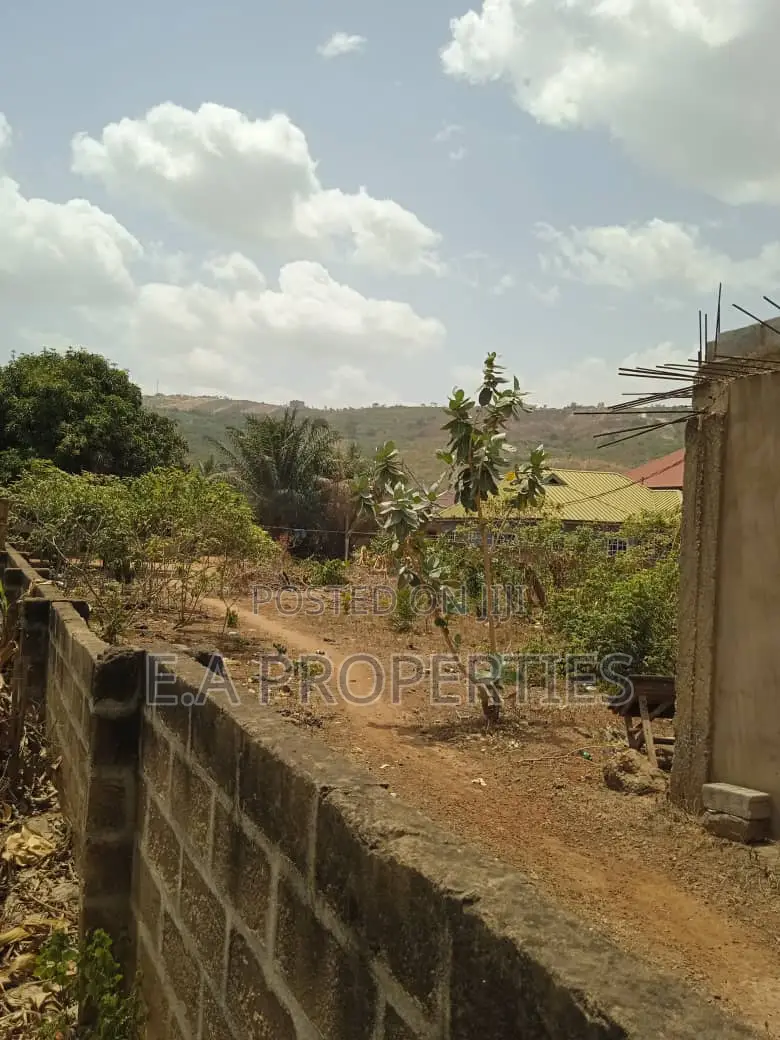 Oyarifa Land Title