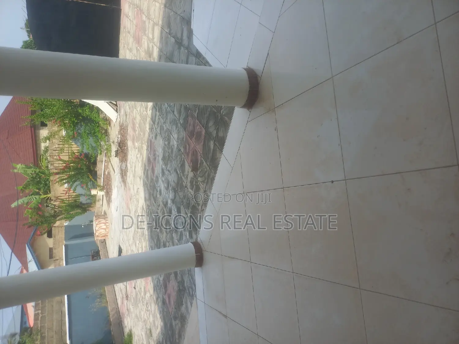 4bdrm Mansion in De-Icons Real Estate, Awutu Senya East Municipal