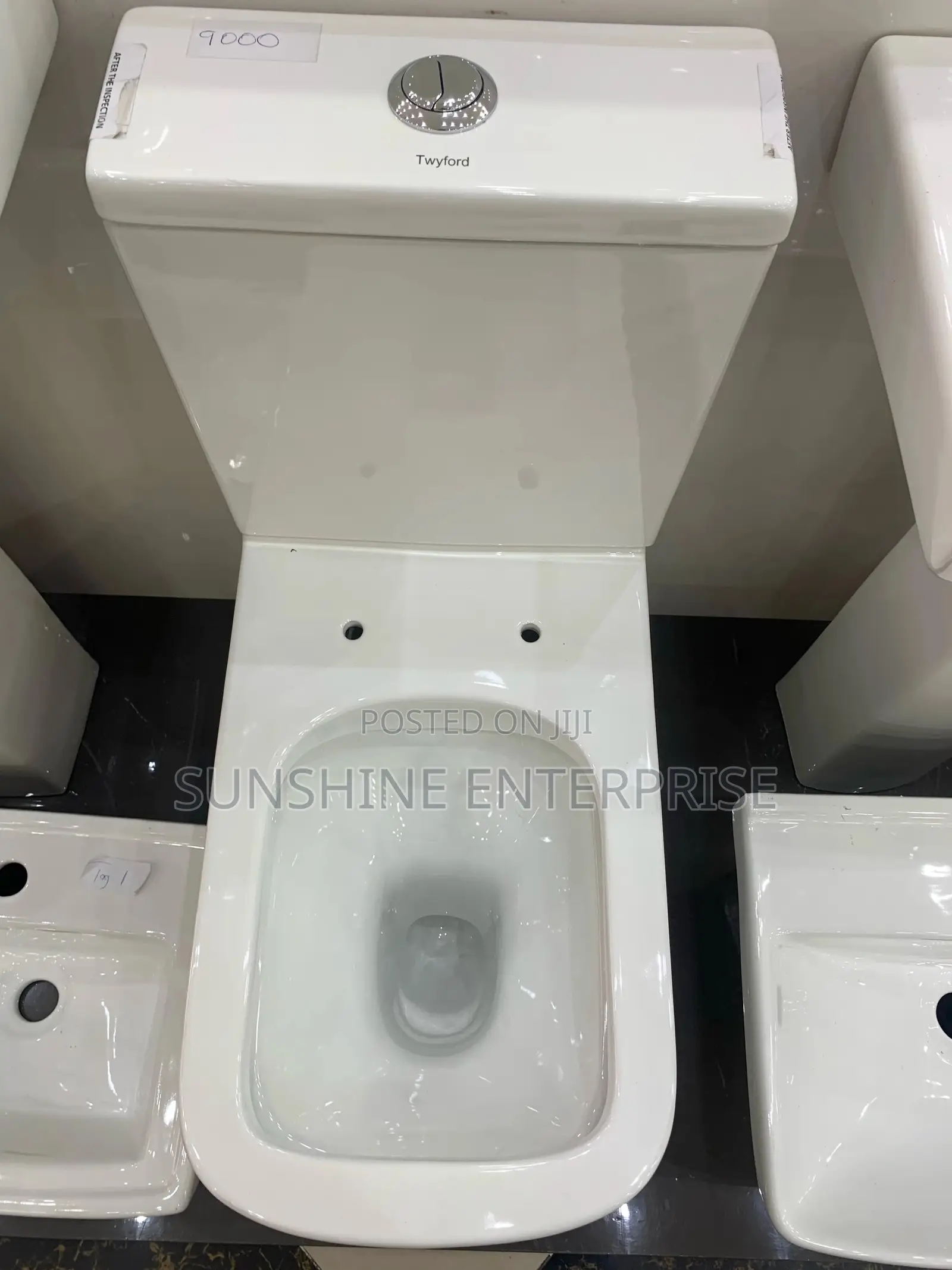 Twyford Square Water Closet