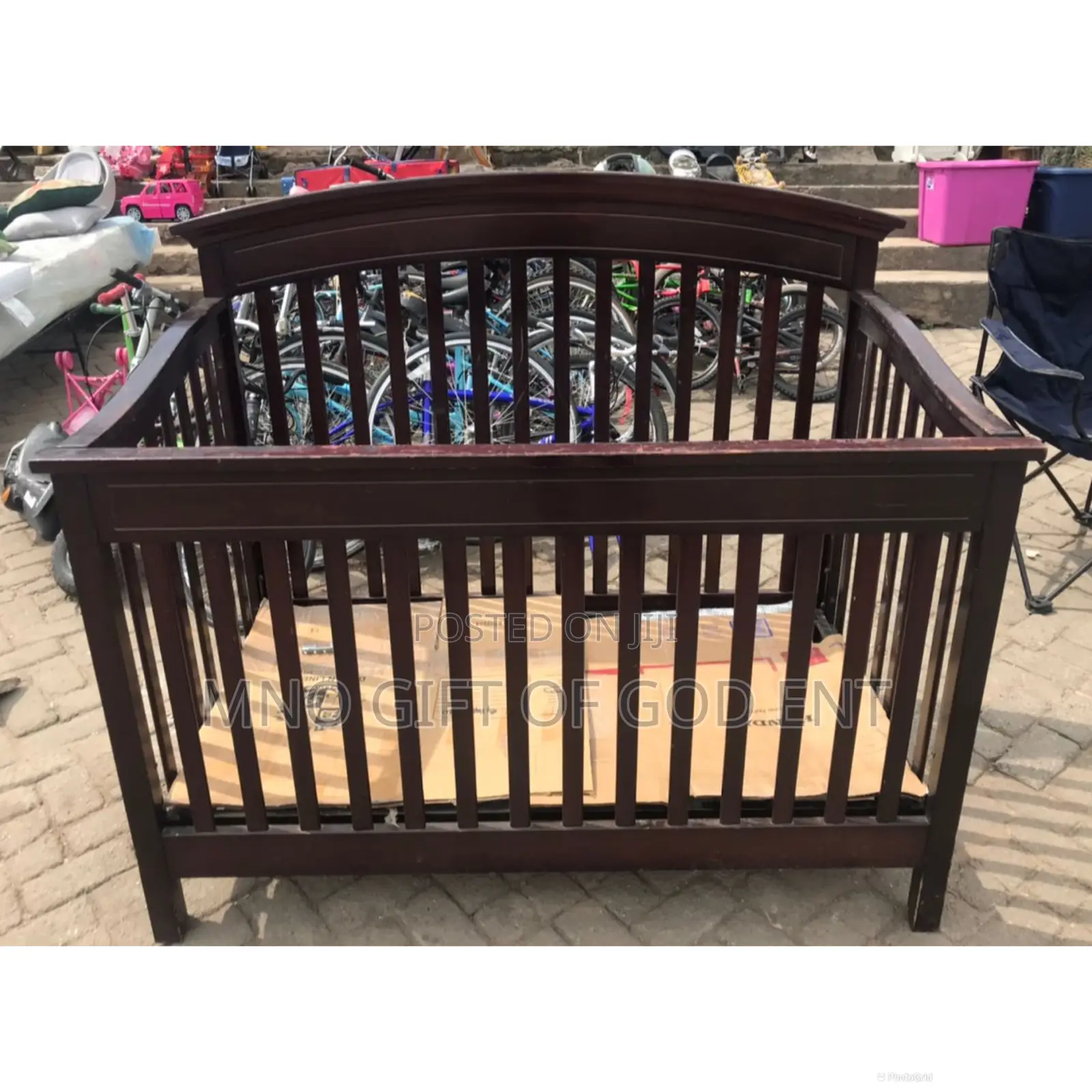 Delta Canton 4-in-1 Convertible Crib Bed With Mattress