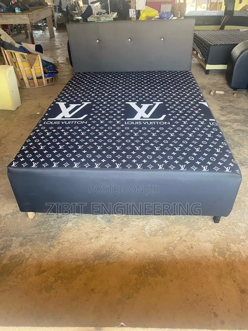 Inbuilt Double Bed