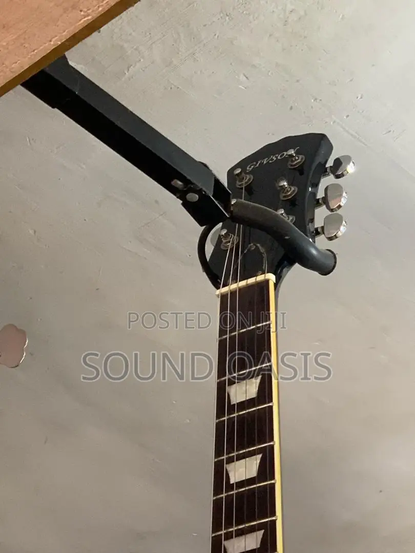Givson Lead Guitar/ Electric Guitar and Bag