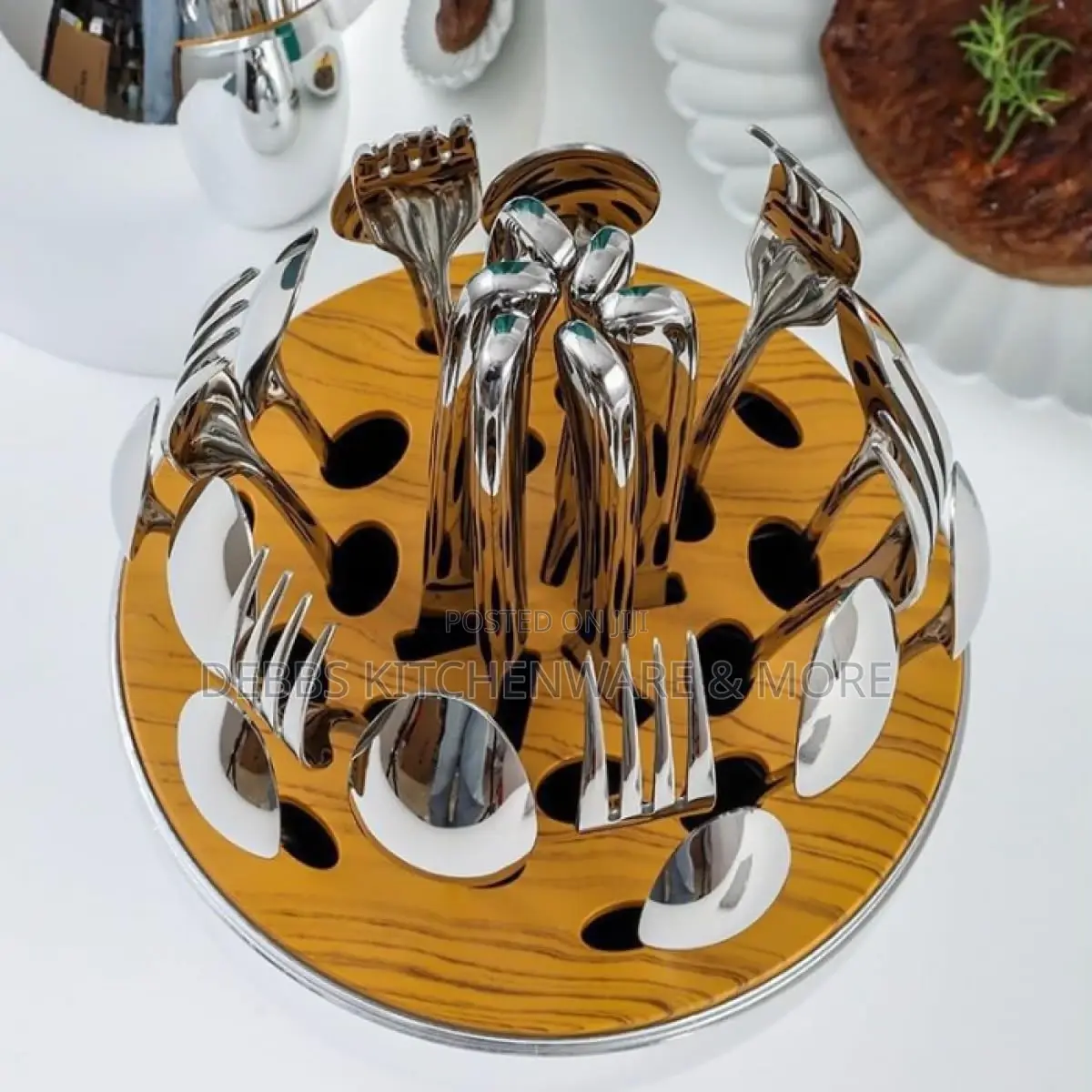 Egg Shape Luxury Cutlery Set