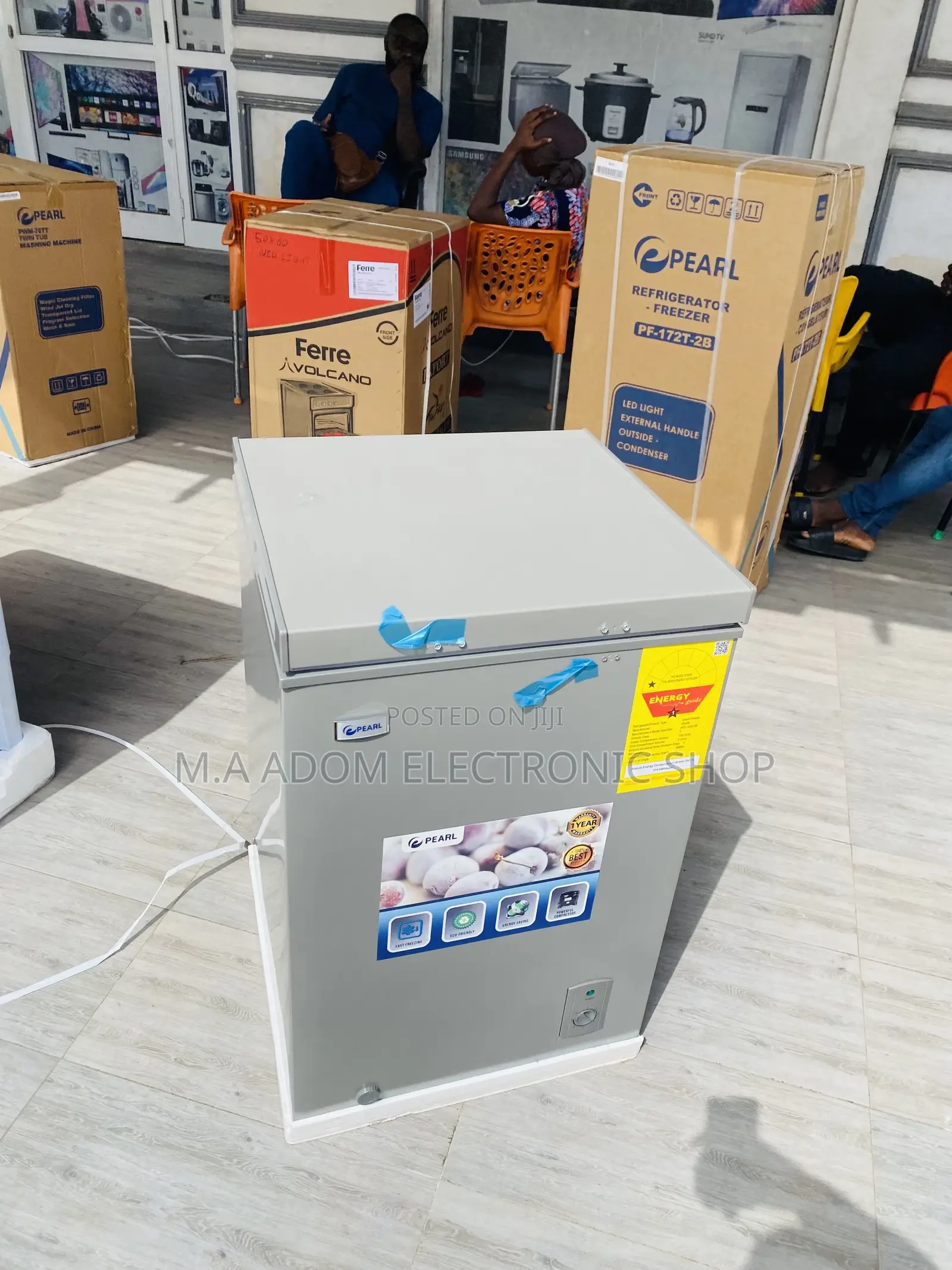 Authentic Electric Pearl PCF-127 Single Door Chest Freezer.