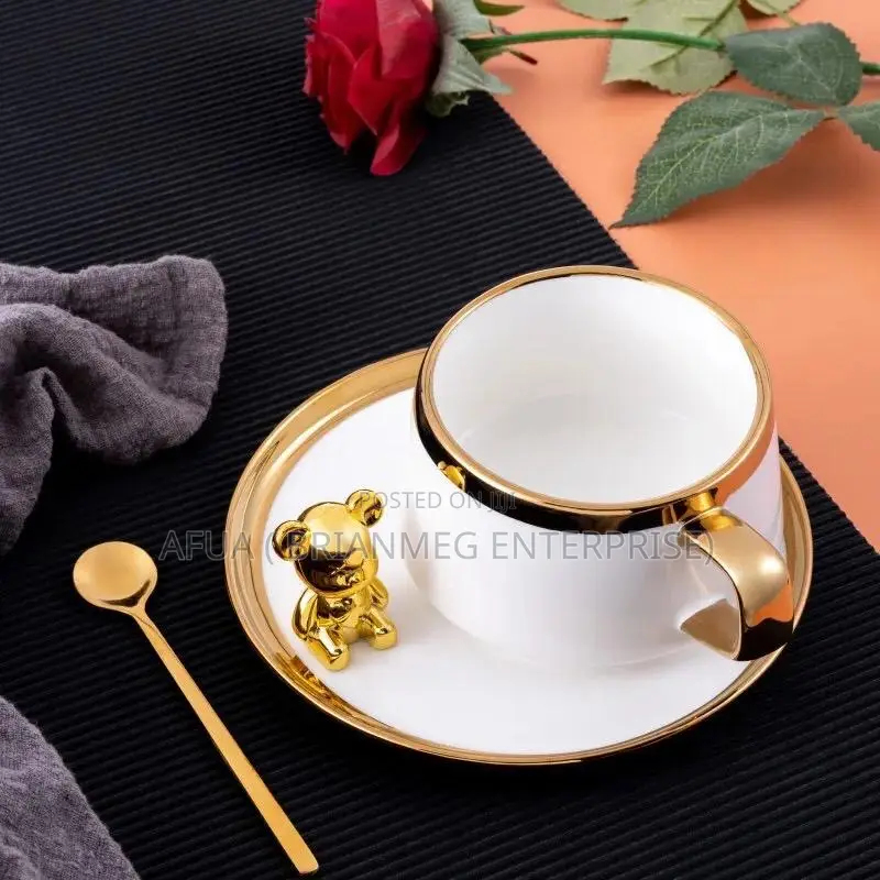 Luxury Ceramic Coffee Mug With Underplate and Spoon.