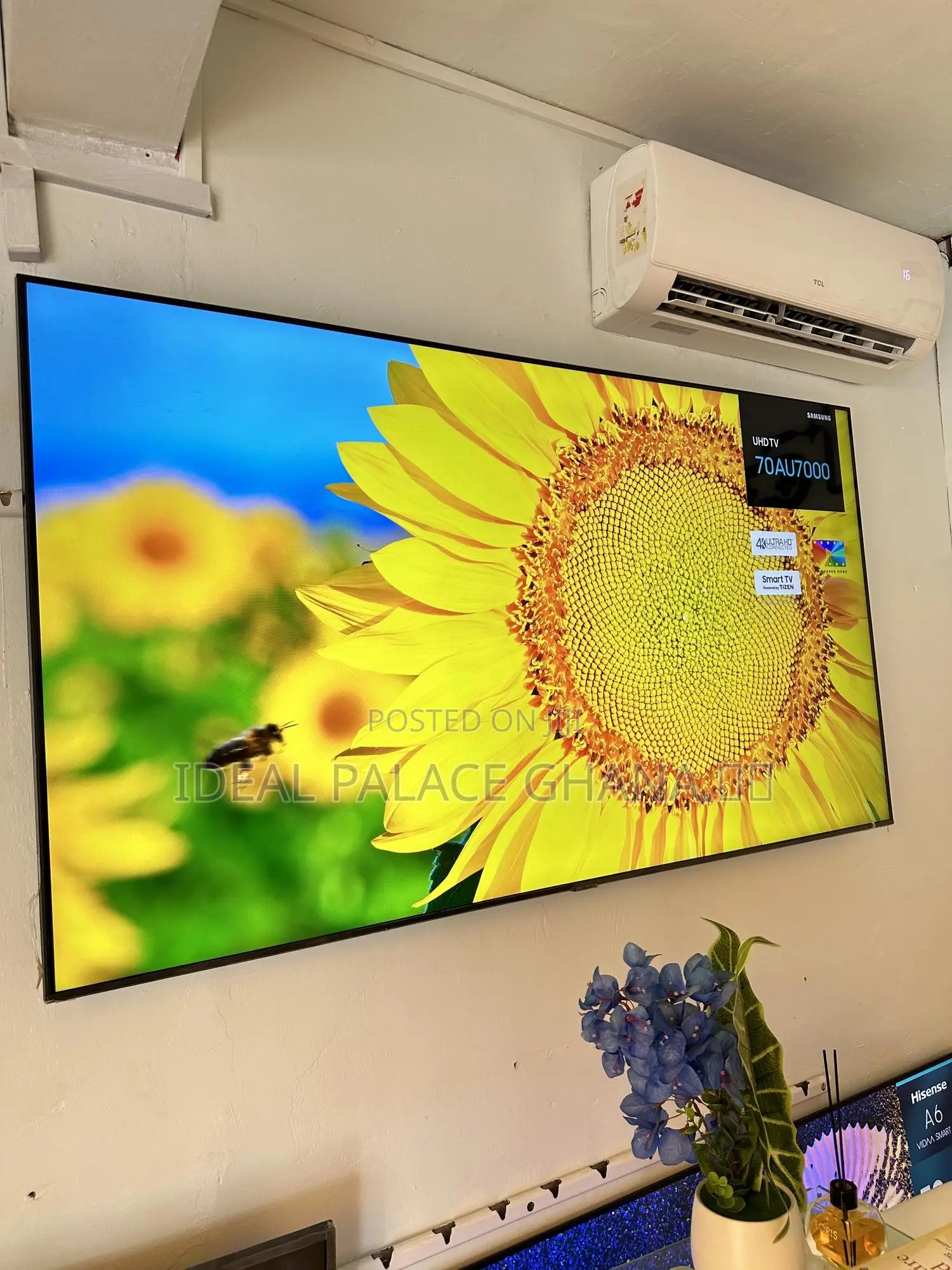 70 Inches Samsung Smart Tv