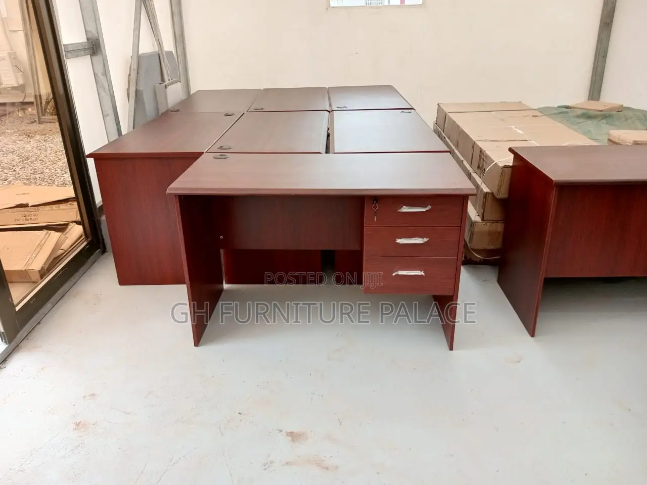 036 Table for Office