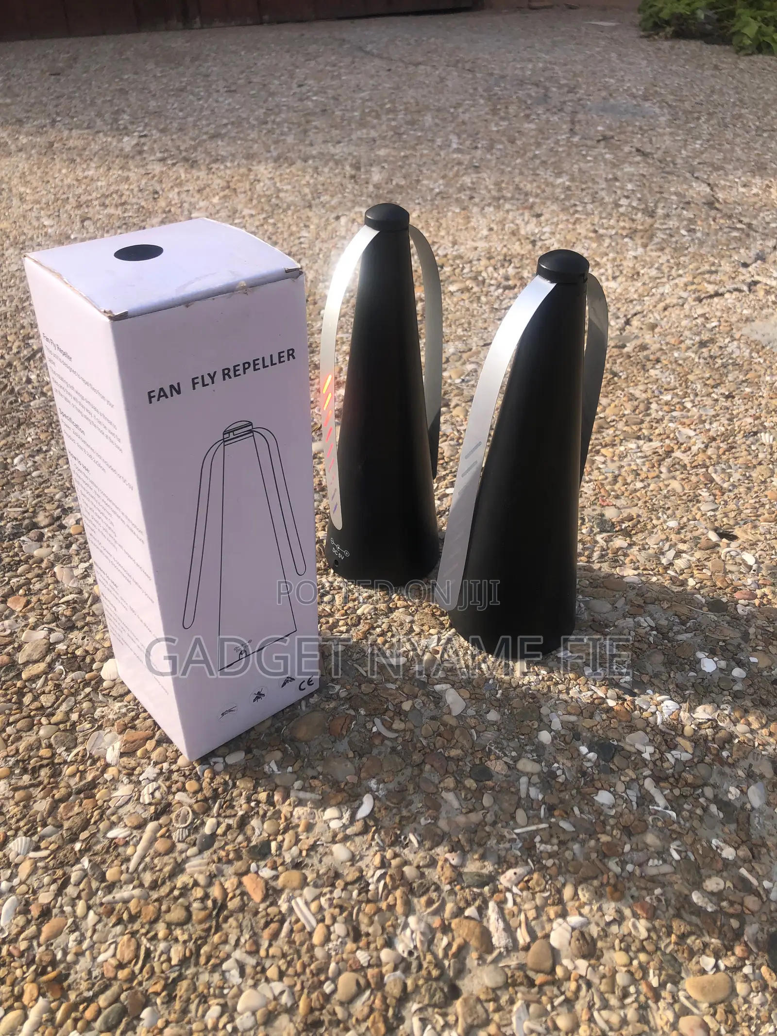 Table Battery Fan Fly Repeller - 2 Aa Batteries Desktop Portable