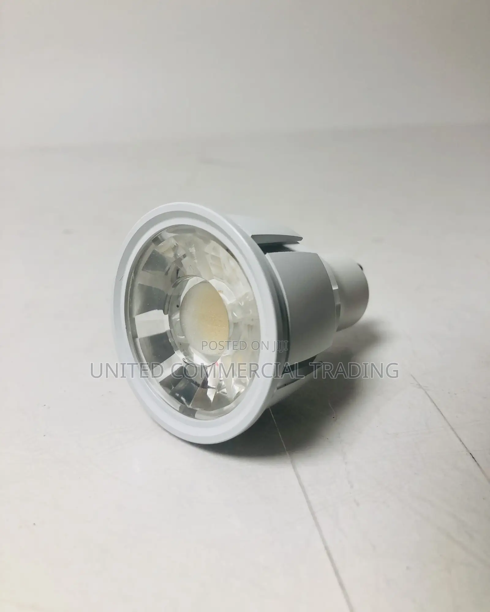 LED Cup Lamp ()