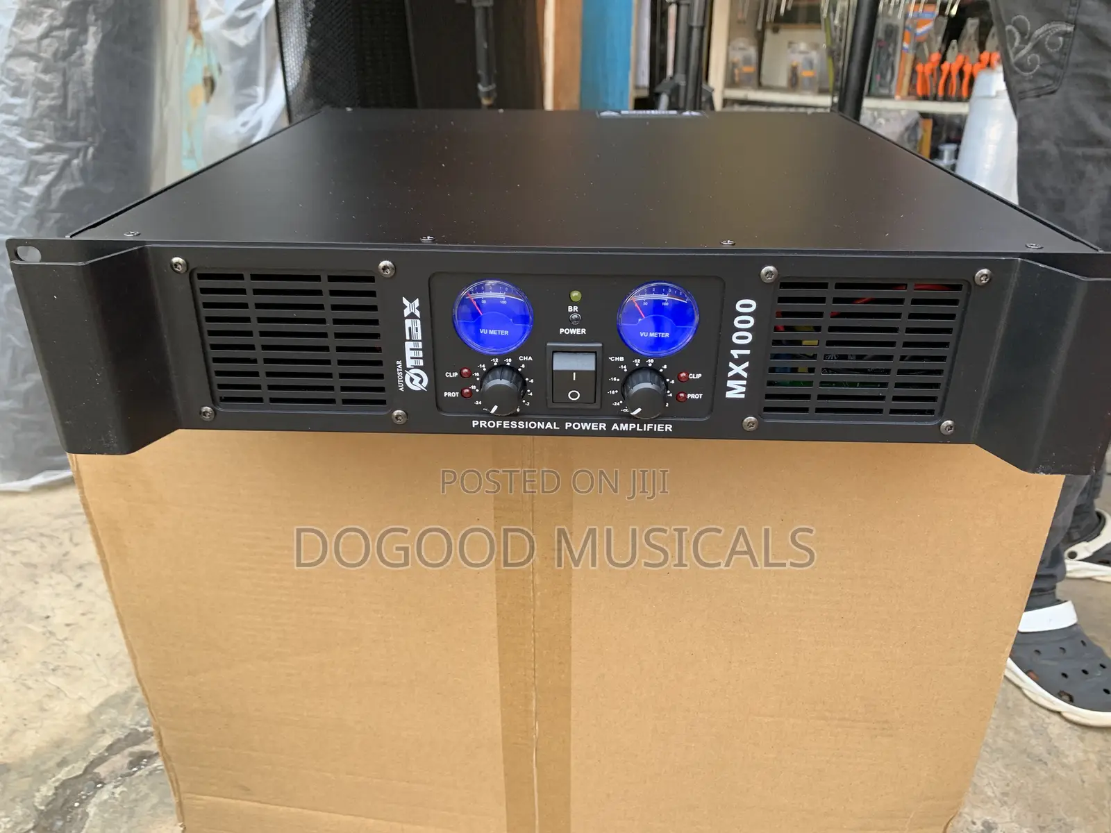 Max Mx1000 (Mid) Power Amplifier