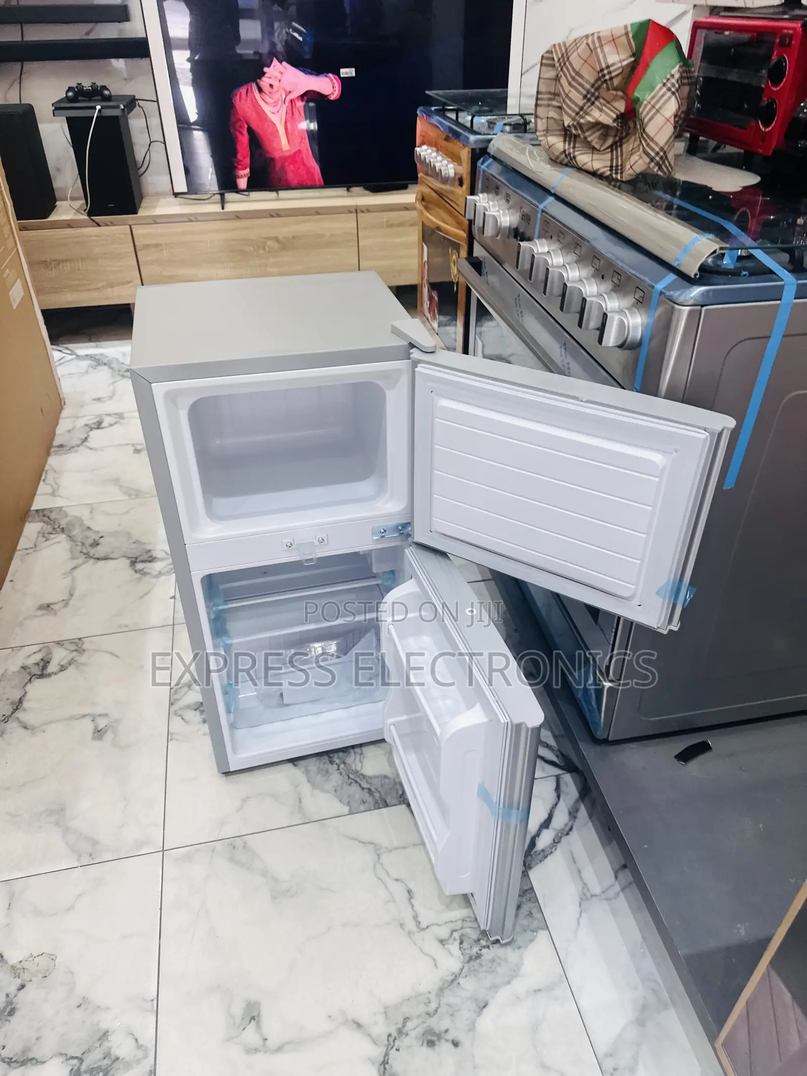 Neatly Double Door Table to Fridge Nasco 120
