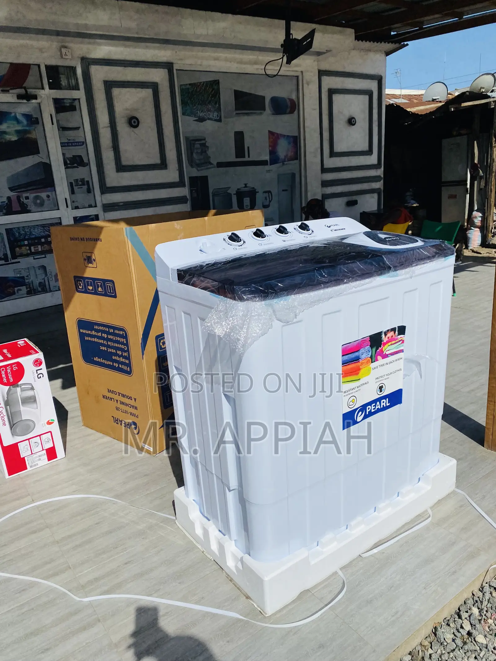 Brand New Pearl 18kg Top Load Washing Machine.