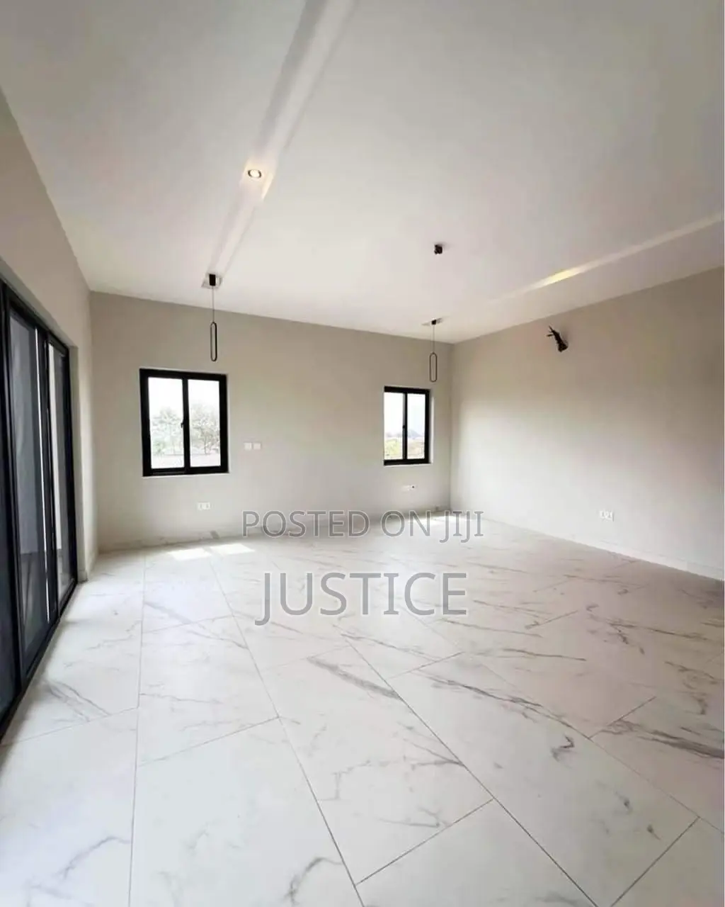 4bdrm Duplex in Oyarifa for sale