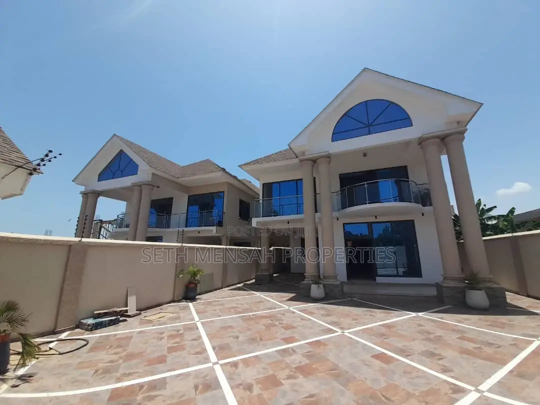 4bdrm House in Skm, West Legon for sale