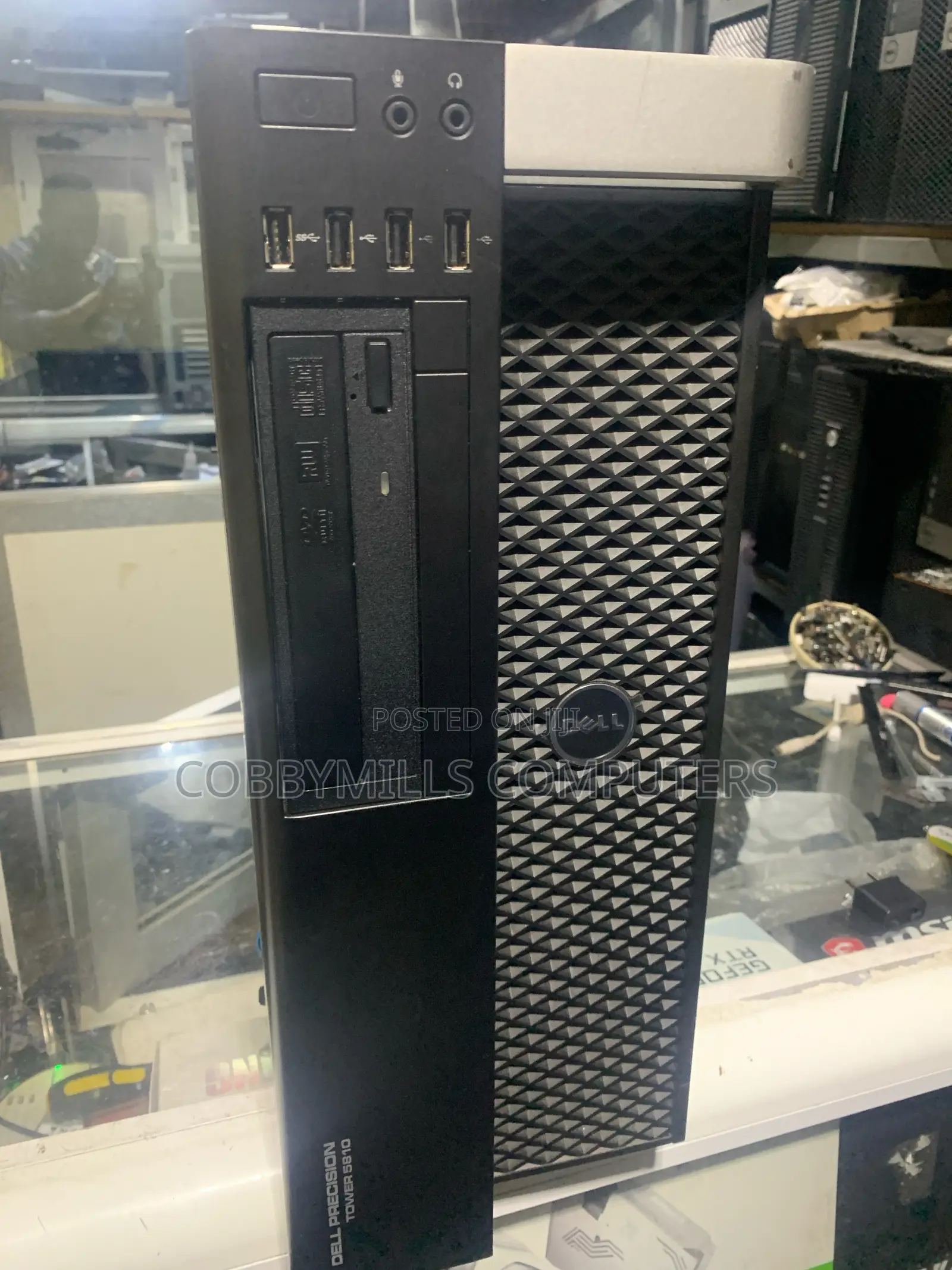 Desktop Computer Dell Precision 5820 16GB Intel Xeon HDD+SSD 1T