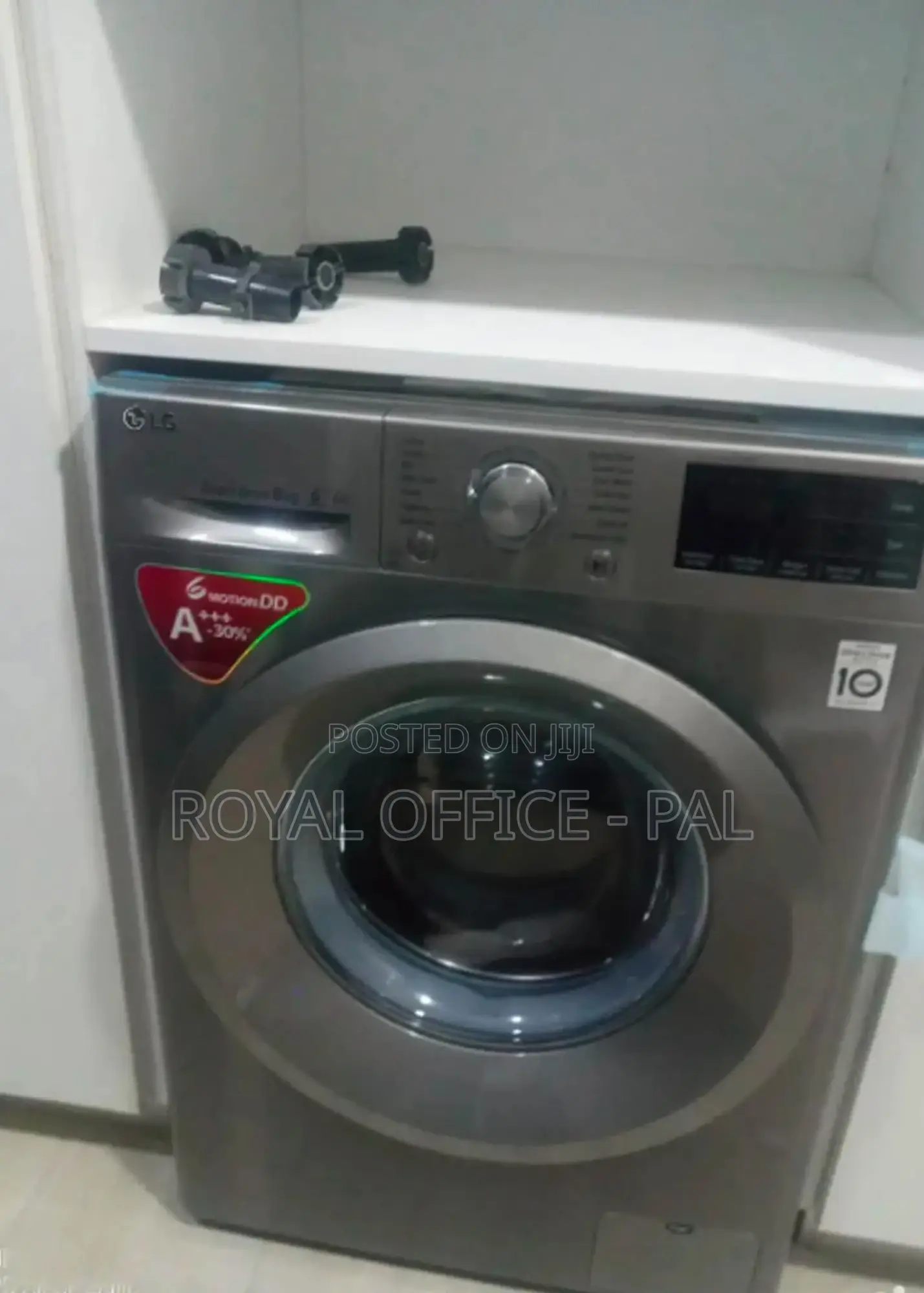 Clean LG 8KG Front Load Washing Machine