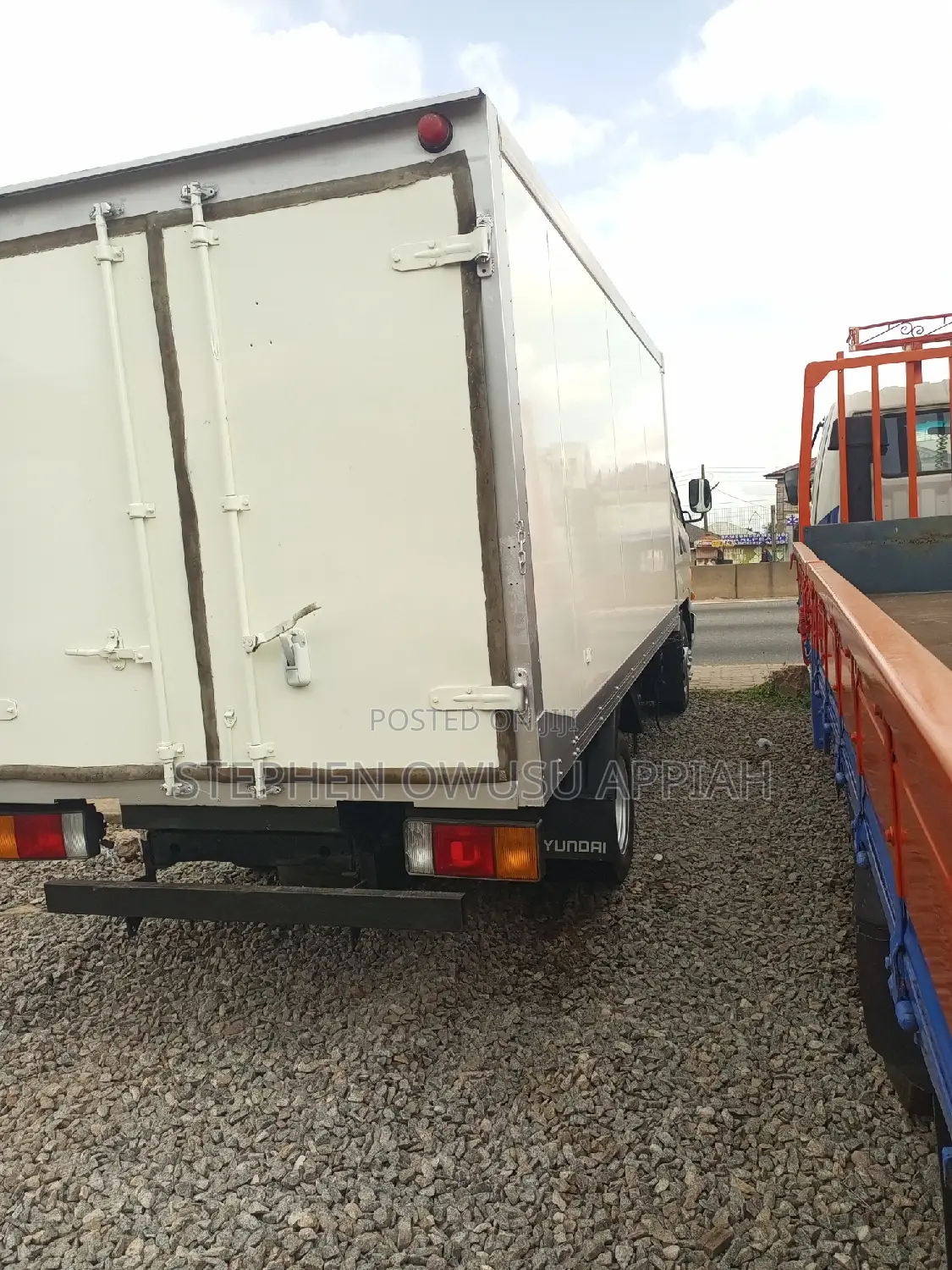 Hyundai Mighty Freezer Box