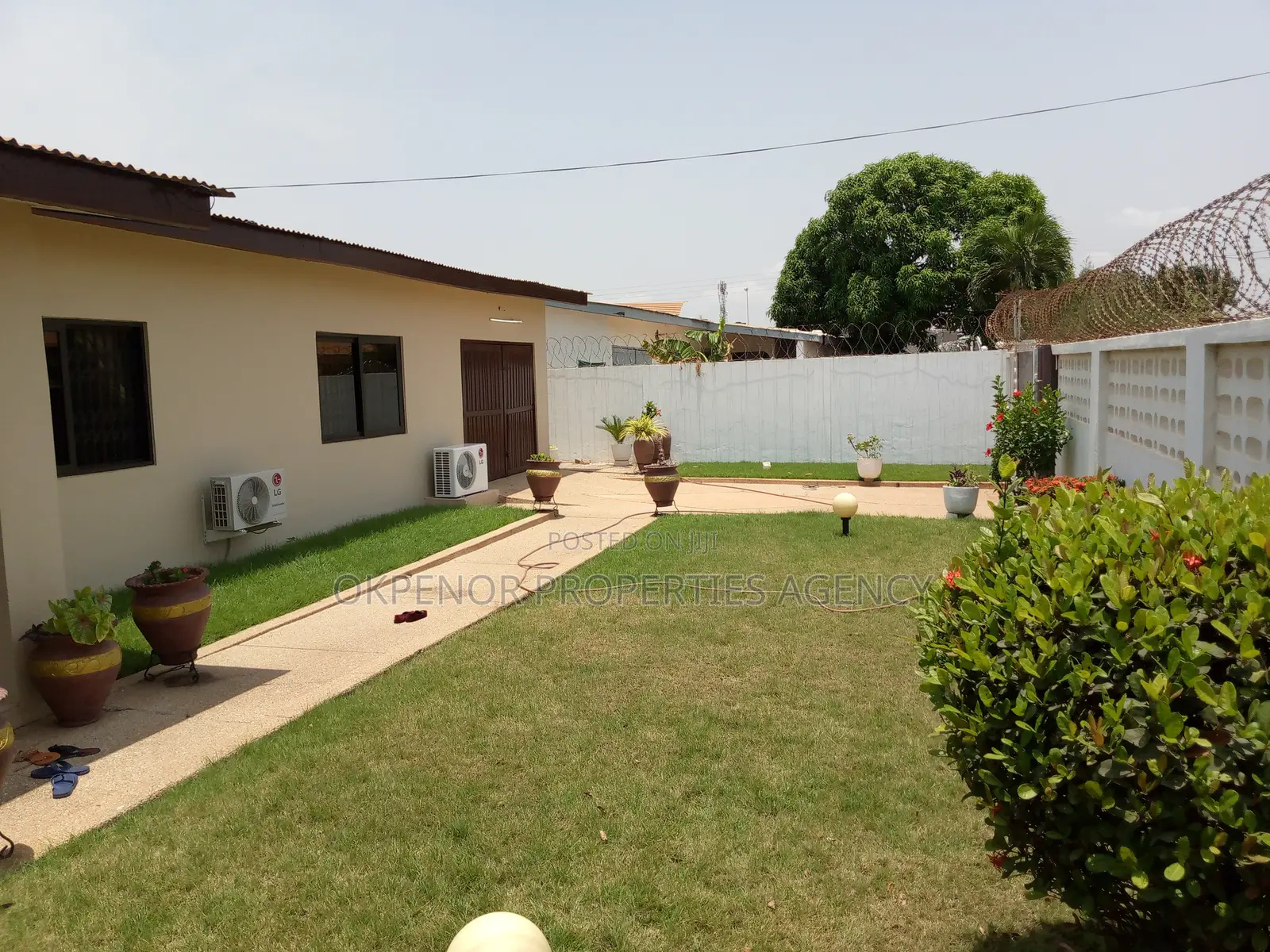 Furnished 4bdrm House in Sakumono, Accra Metropolitan for sale