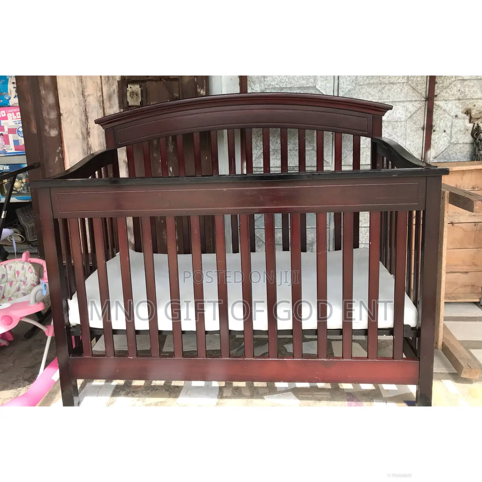 Delta Canton 4-in-1 Convertible Crib Bed With Mattress