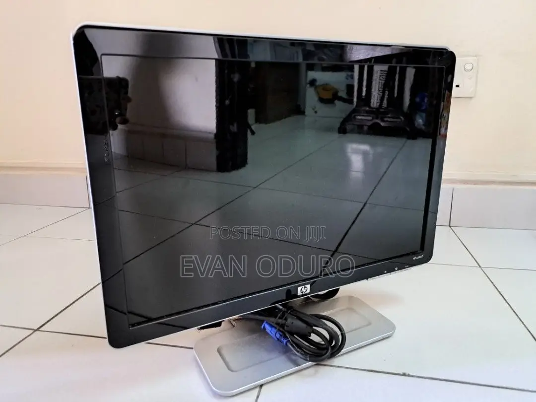 Hp Monitor 20inc Beautiful Mirror Screen Diagonally Viewable