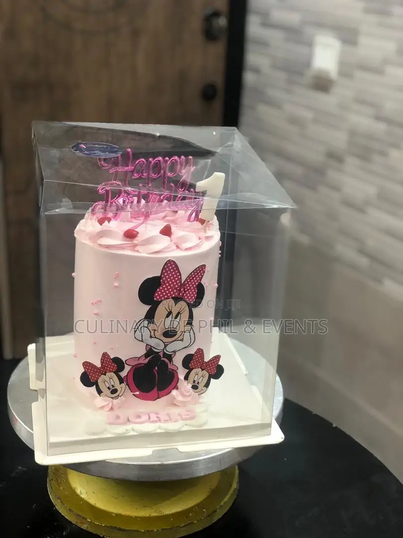 Minnie Mouse Cake